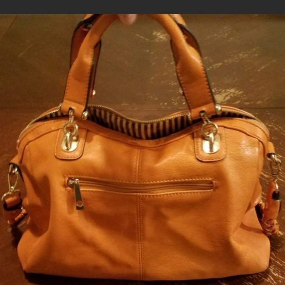 12x9x6 orange purse with gold accents